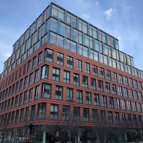 Панорамное остекление с солнцезащитными системами