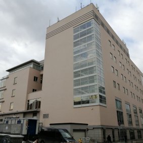 12 этажей с панорамным остеклением