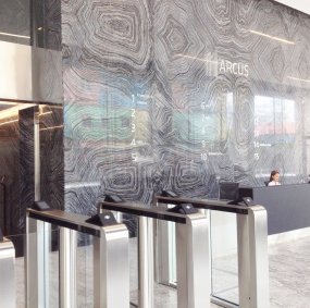 Пропускная система с электронными картами