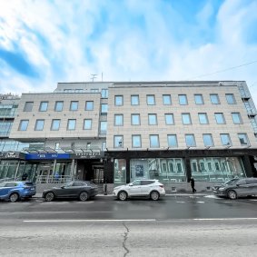 Панорамные окна с видом на исторический центр