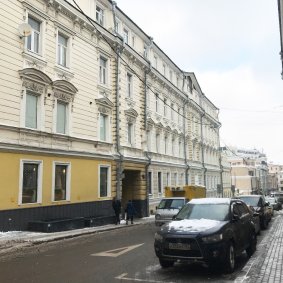 Наземная парковка