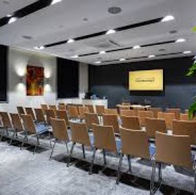 Конференц-залы и переговорные комнаты