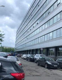 Наземная парковка на 80 мест (с видеонаблюдением)