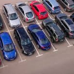 Парковка: наземная (50 мест)