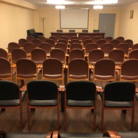 Конференц-залы и переговорные комнаты