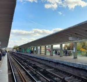 Метро «Выхино» 10 минут пешком