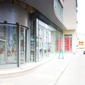 Высота потолков 3,0–3,5 м