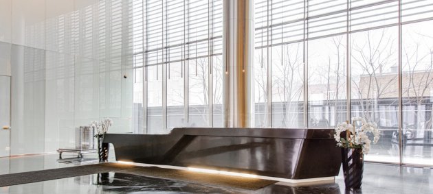 Панорамные окна с естественным освещением