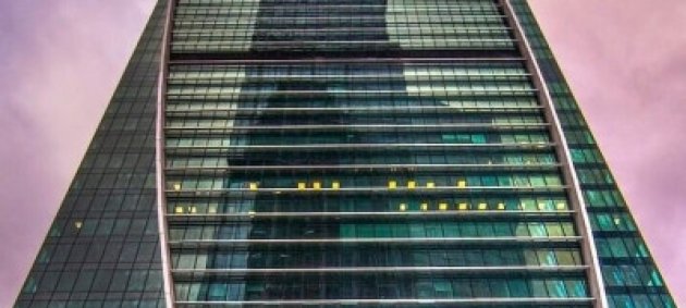 Высота около 264 метров