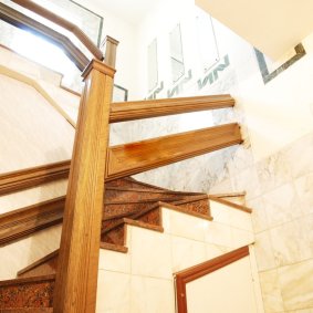 Высота потолков 2,7–3,0 м