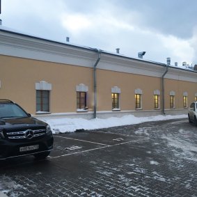 Охраняемая парковка на 40 автомобилей