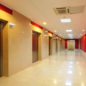 Высота потолков: 3,5–4,2 м