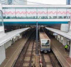 Метро «Кутузовская» 2 минуты пешком