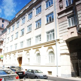 Панорамные окна с видами на город