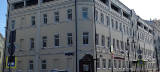 Высота потолков: 3,2–3,7 м