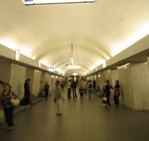 Метро «Третьяковская»  10 минут пешком