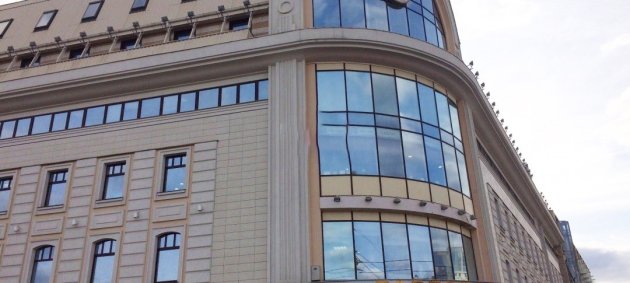 Современный дизайн с панорамным остеклением