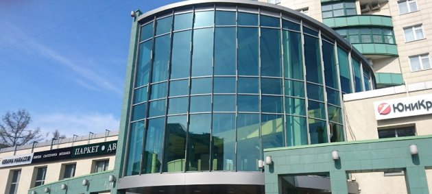 Современный дизайн с панорамным остеклением