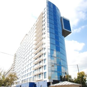 Современный дизайн с панорамным остеклением