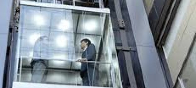 Панорамные лифты с видом на город