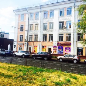 Наземная парковка